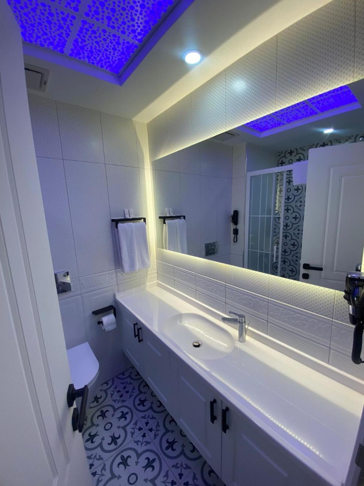 Park Milano Hotel Izmir Exterior photo
